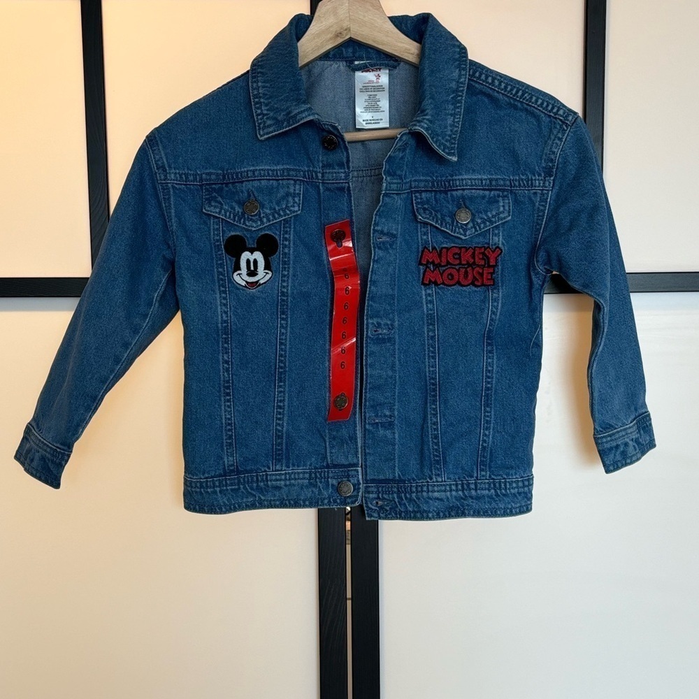 Disney Mickey Mouse Trucker denim Jacket embroidered.‎ Girl size 6. NEW